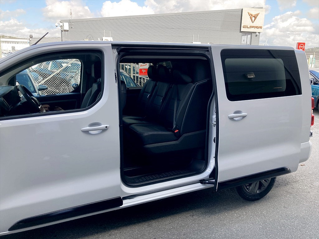 Bild på Crew Cab PLUS 180hk Aut L3 + DRAGKROK - DEMO