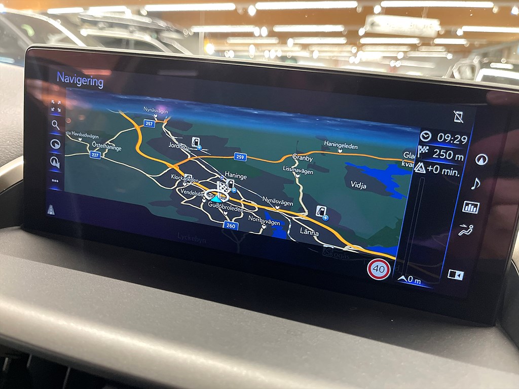 Bild på 300h AWD E-CVT Kyushi Edition 197hk Aut - NAV , BACKKAMERA