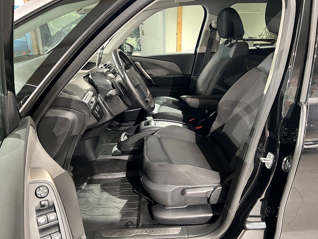 Bild på Grand Spacetourer Shine 1.2 PT 130hk Aut - 7-SITS, NAV