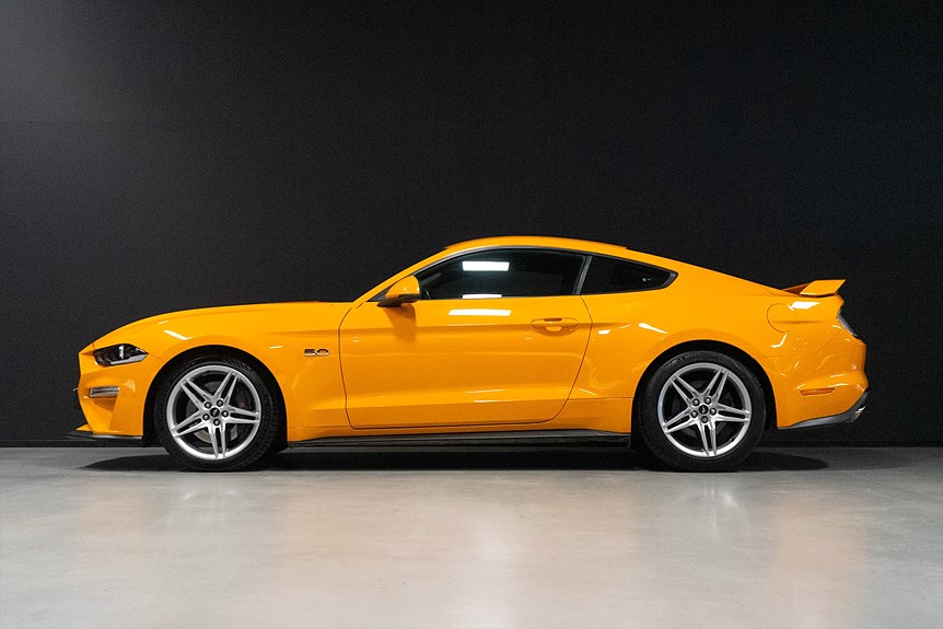 Ford Mustang Fastback GT 5.0 V8 450hk