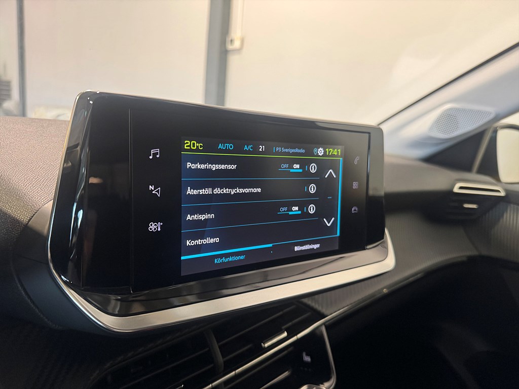 Bild på Allure Pack 50kWh 136hk Aut - B-KAMERA, CARPLAY