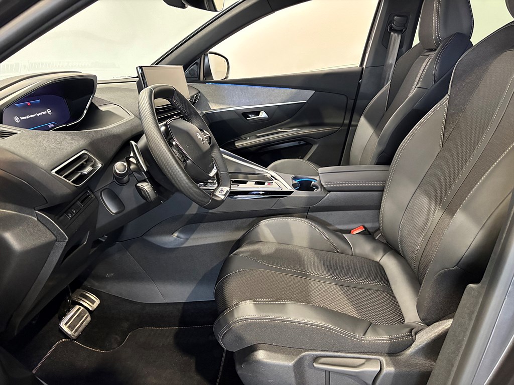 Bild på GT 1.2 PT 130hk Aut - 7-SITS, B-KAMERA, CARPLAY