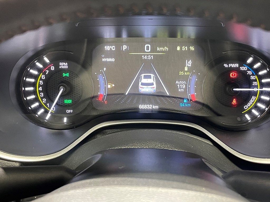 Bild på Limited 1.3 PHEV 190hk Aut AWD - B-KAMERA, NAV, RATTVÄRME