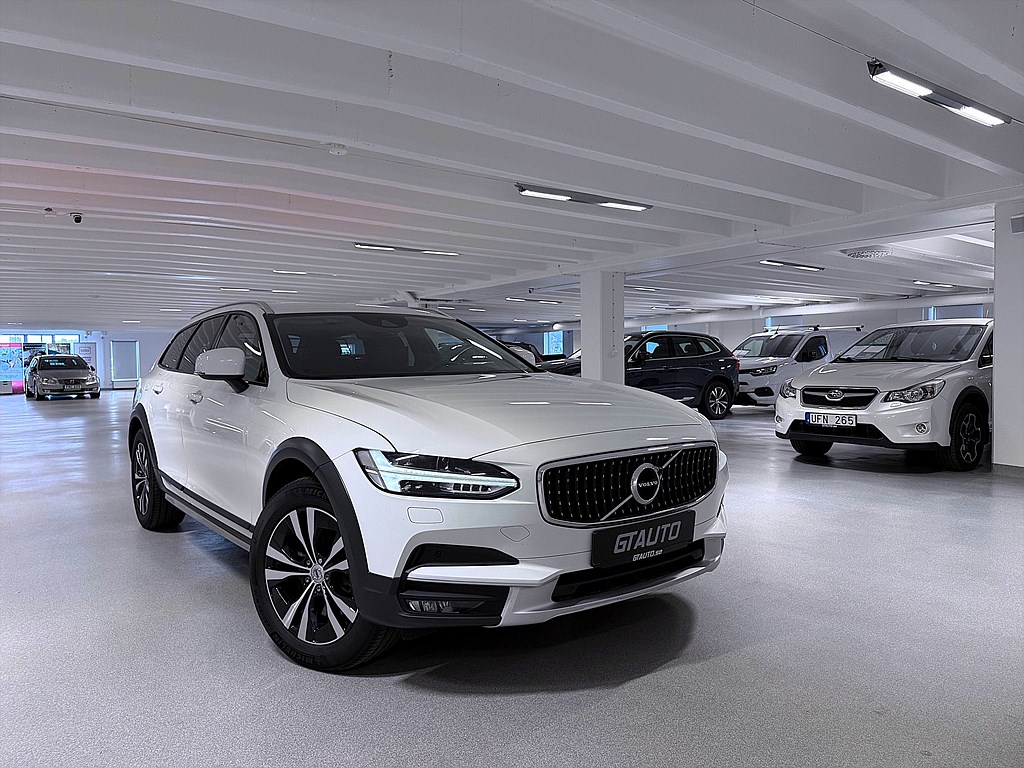 Volvo V90 Cross Country