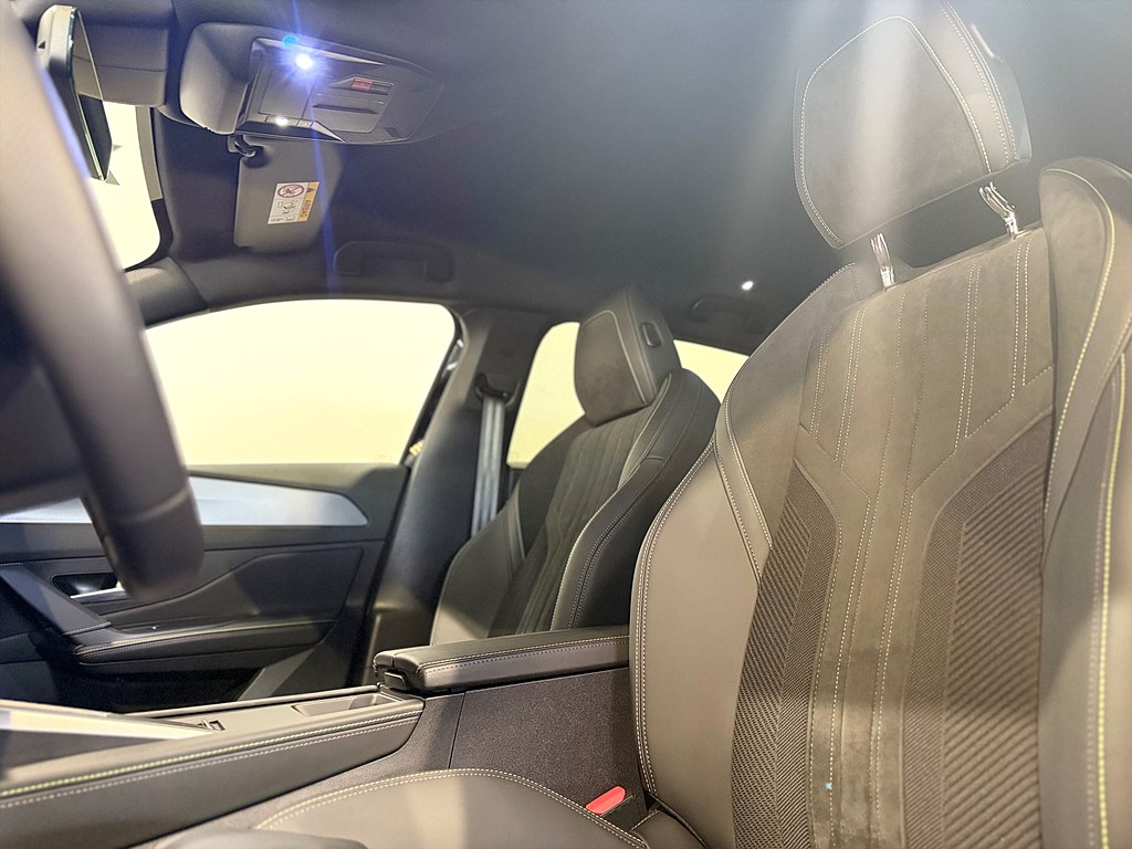 Bild på GT Hybrid 136hk  Aut - B-KAMERA, CARPLAY, NAVI
