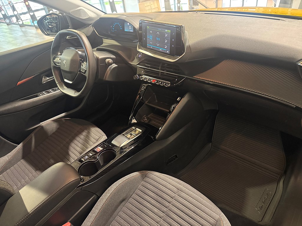 Bild på Active Pack 50kWh 136hk Aut - CARPLAY, BACKSENSORER