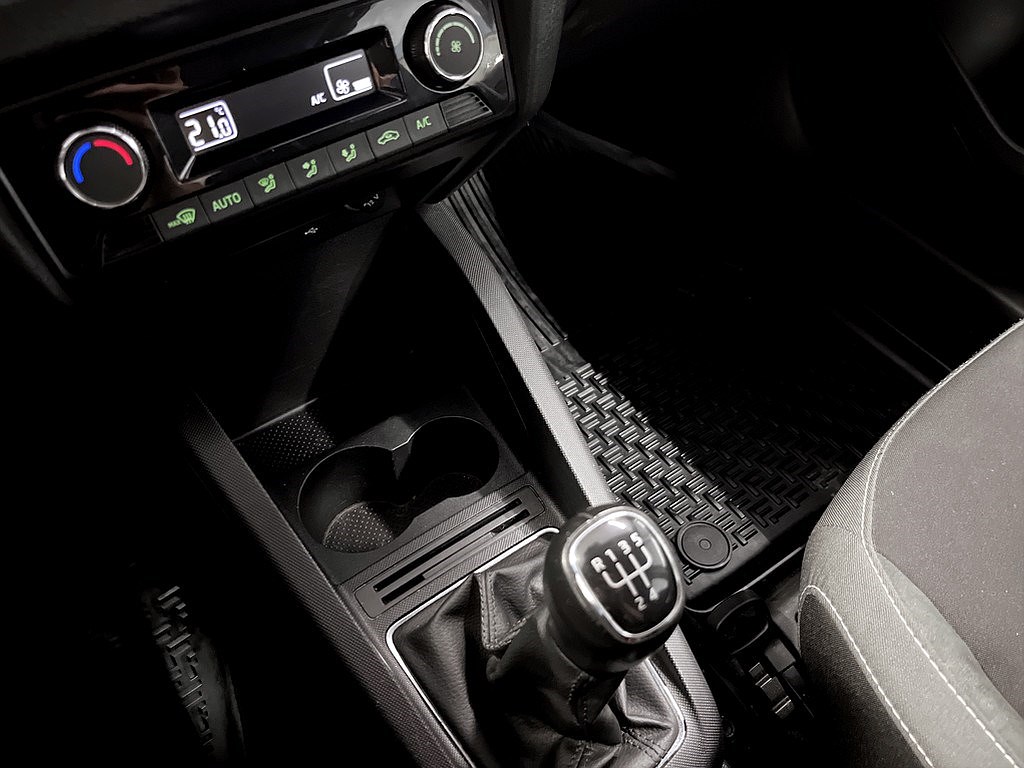 Bild på Style 1.0 TSI 95hk - CARPLAY, P-SENSORER BAK
