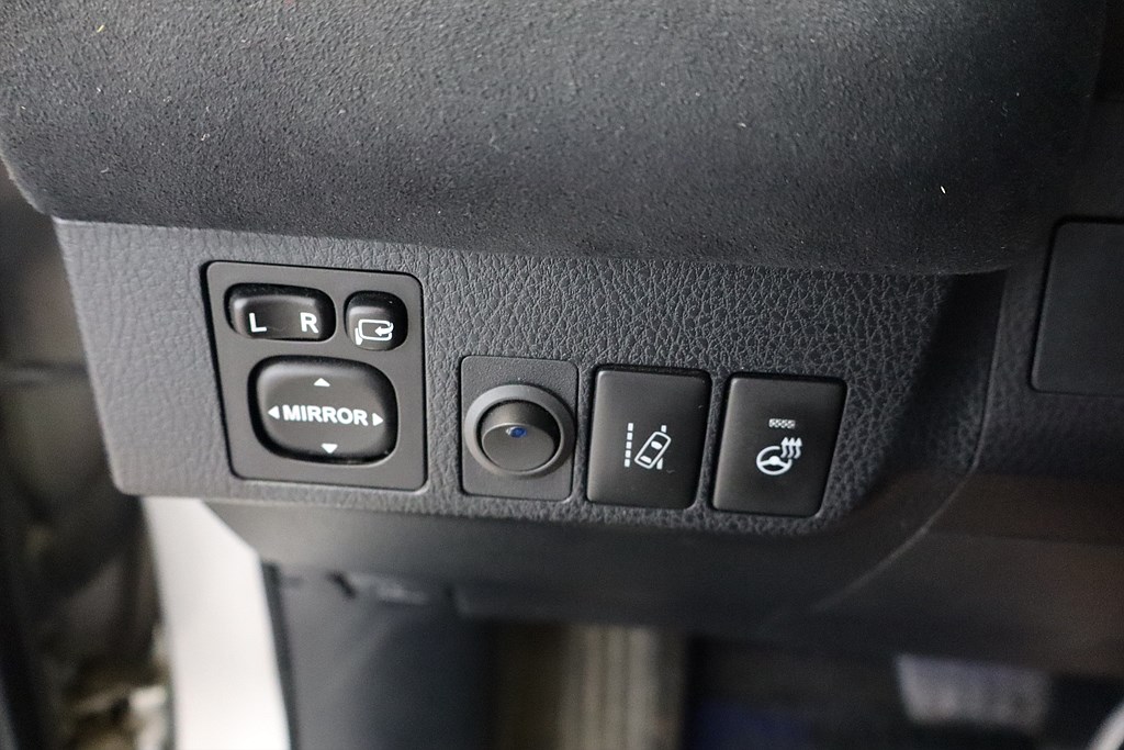 Bild på X-EDITION Hybrid 2.5 E-CVT 197hk Aut AWD - B-KAMERA, DRAG