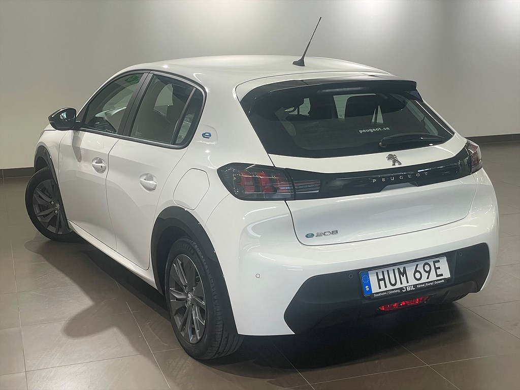 Bild på Active Pack 50kWh 136hk Aut - B-KAMERA, NAV, CARPLAY