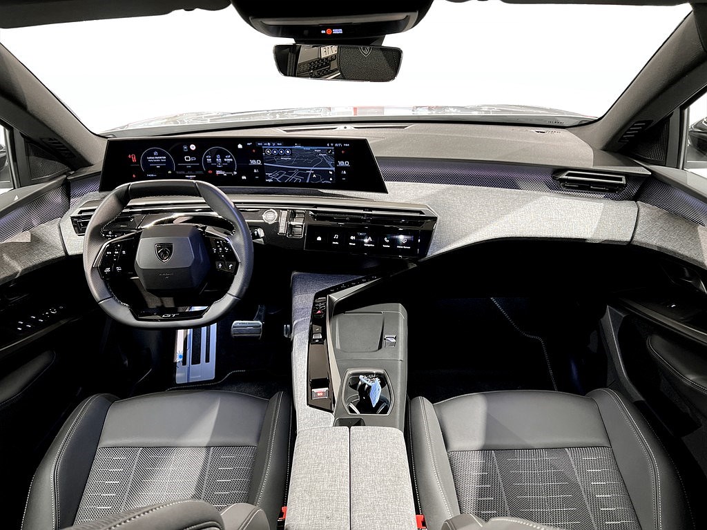 Bild på GT Hybrid 145hk Aut - 7-SITS, WIDESCREEN