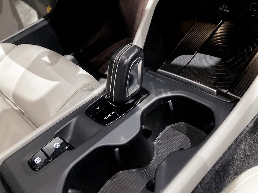 Bild på Momentum T5 250hk Aut - H/K,PANO,360-KAMERA