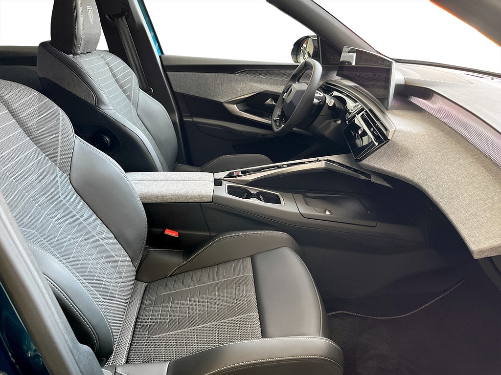 Bild på GT Hybrid 145hk Aut - B-KAMERA,CARPLAY,NAVI