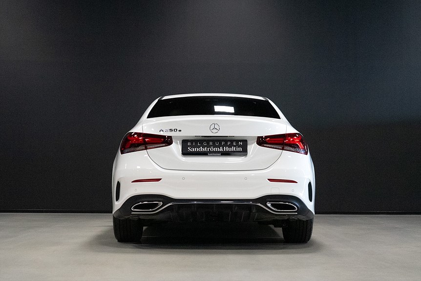 Mercedes-Benz A 250 e Sedan AMG Premium 218hk