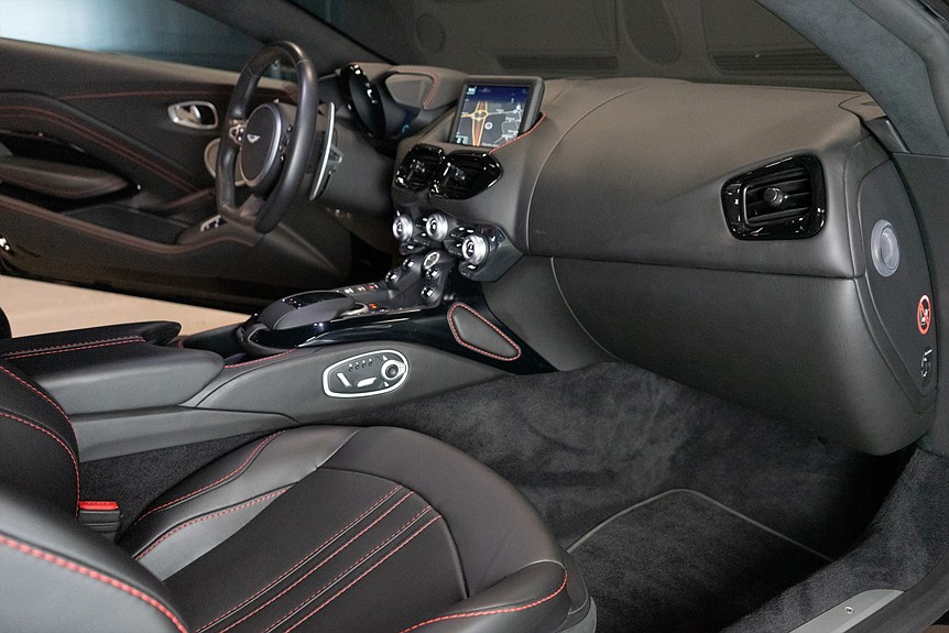 Aston Martin Vantage Coupé 4.0 V8 510hk