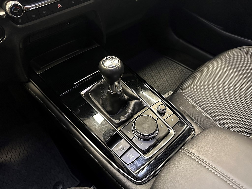Bild på 2.0 SKYACTIV-X M Hybrid 150hk - B-KAMERA, NAVI