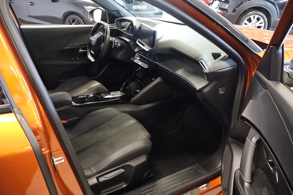 Bild på GT 1.2 PT 130hk Aut - B-KAMERA, CARPLAY, NAV