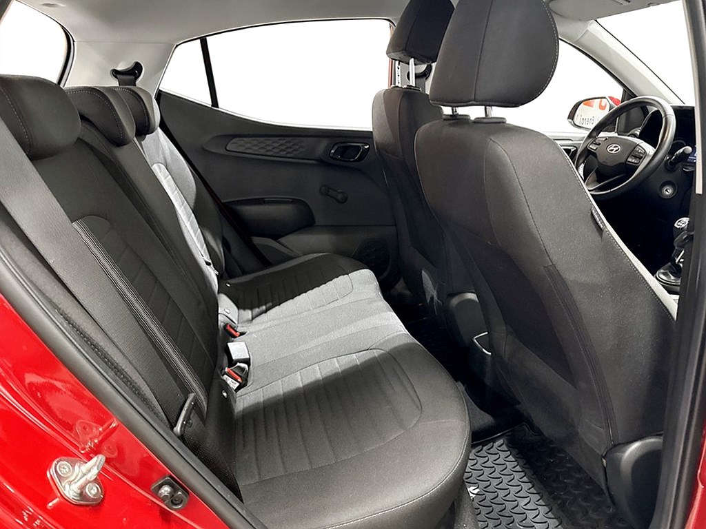 Bild på Essential N-Line 1.0 blue 67hk - CARPLAY, RATTVÄRME