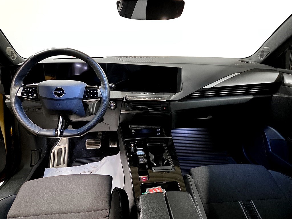 Bild på 5D GS 1.2 PT 130hk Aut - B-KAMERA, CARPLAY