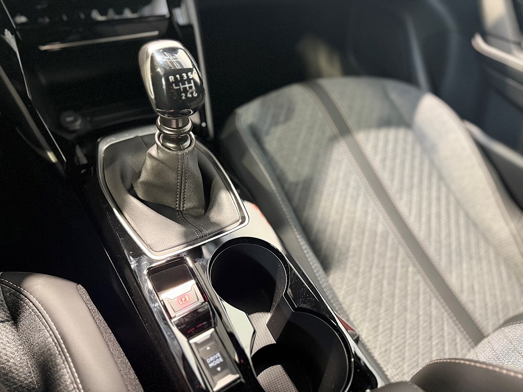 Bild på Allure 1.2 PT 130hk - CARPLAY, FARTHÅLLARE