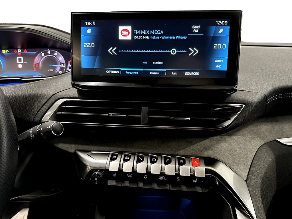 Bild på GT Black Pack 1.2 PT 130hk Aut - B-KAMERA, CARPLAY