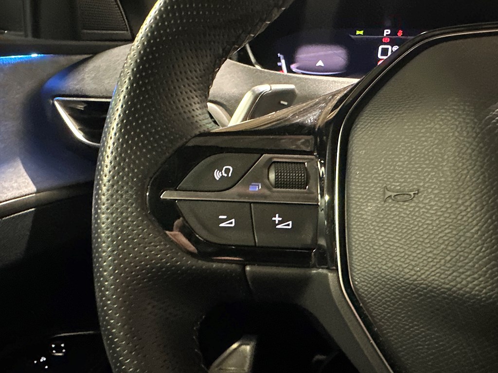 Bild på GT 1.2 PT 130hk Aut - B-KAMERA, CARPLAY