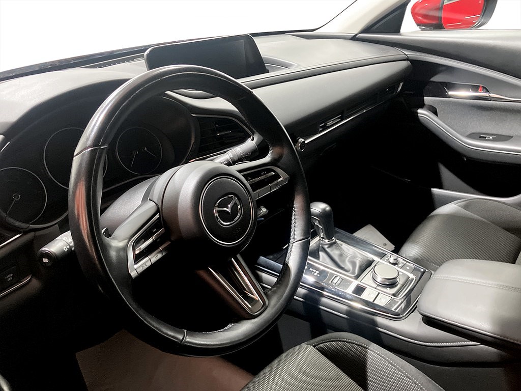 Bild på Sky + Tech Pack 2.0 150hk Aut - B-KAMERA, CARPLAY