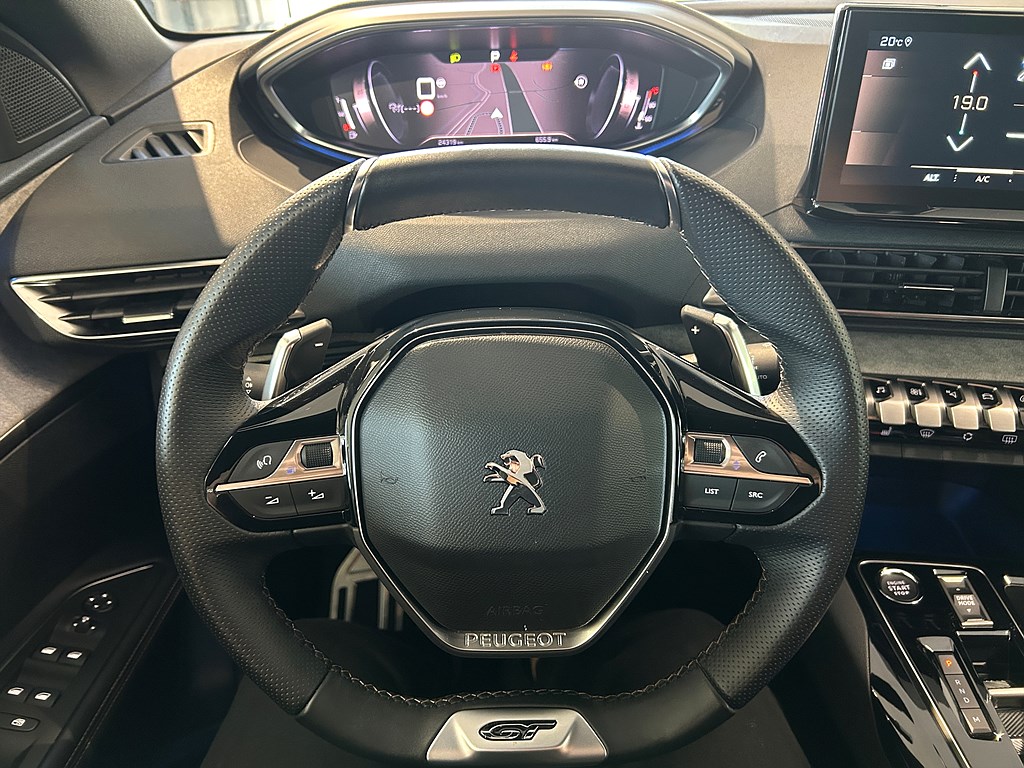 Bild på GT 1.2 PT 130hk Aut - B-KAMERA, CARPLAY