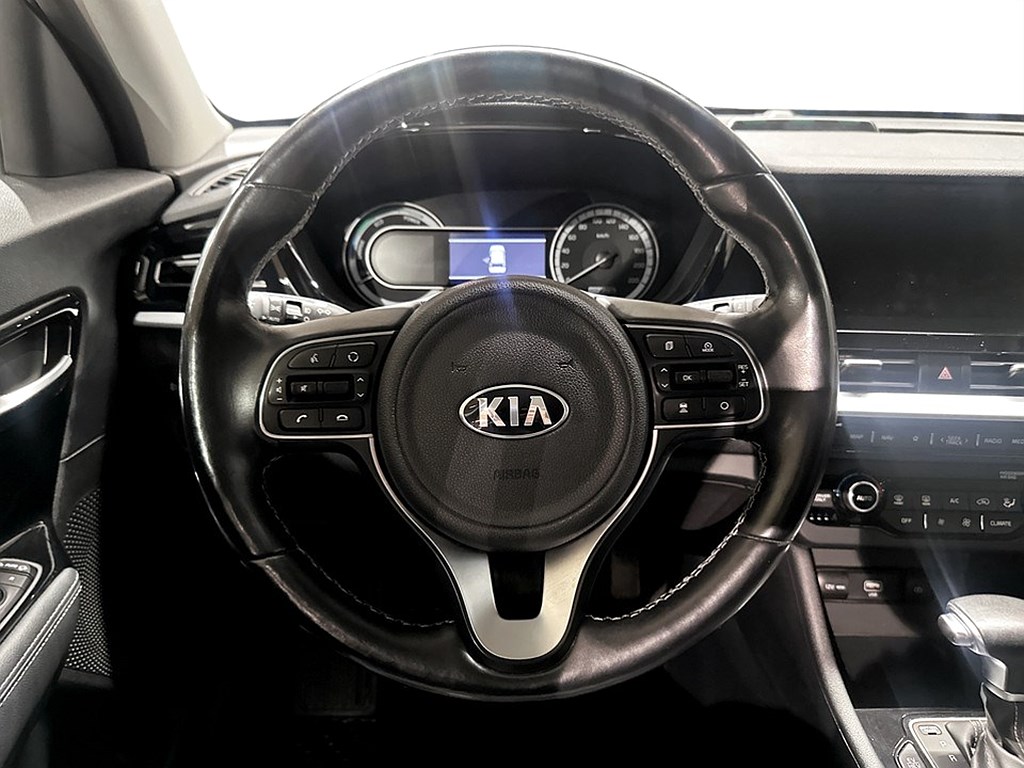 Bild på Advance Plus PHEV 1.6 141hk Aut - DRAG,M-VÄRM,B-KAM