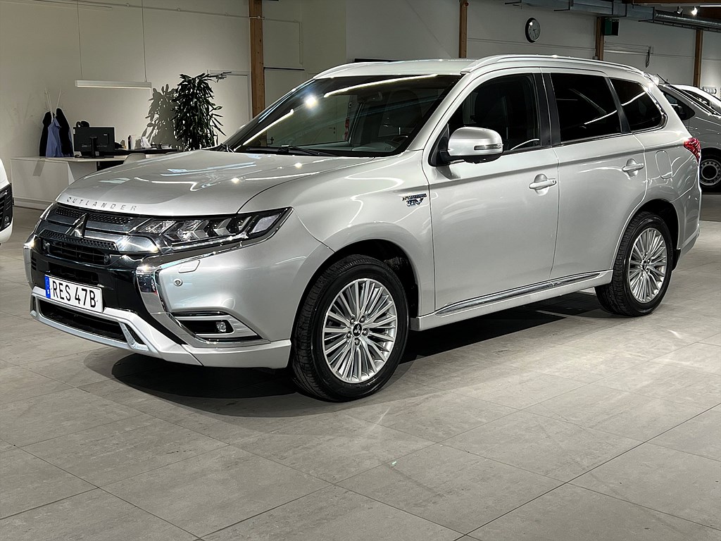 Bild på Business X PHEV CVT 224hk Aut AWD - B-KAMERA, SKINNKLÄDSEL
