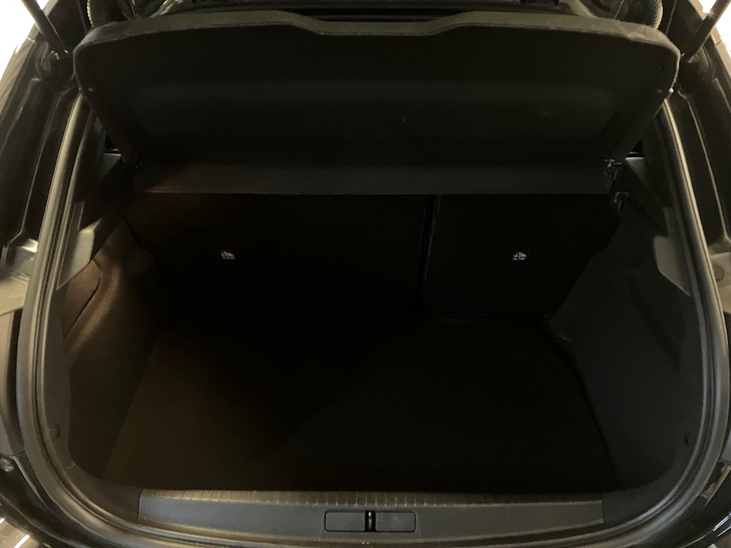 Bild på GSI 50kWh 136hk Aut - B-KAMERA, CARPLAY, NAV