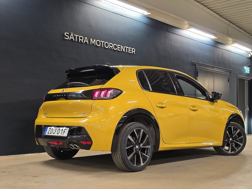 Bild på GT 1.2 PT 130hk Aut - B-KAMERA, CARPLAY
