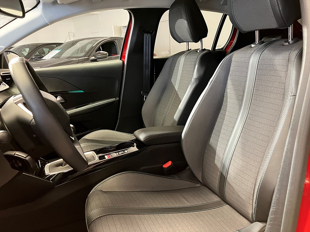 Bild på Allure Pack 1.2 PT 100hk - B-KAMERA, CARPLAY