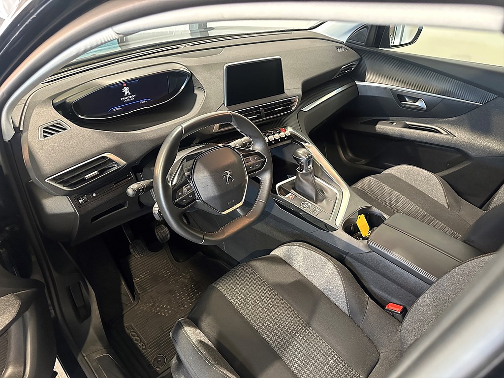Bild på Active 1.2 PT 130hk Aut - B-KAMERA, CARPLAY