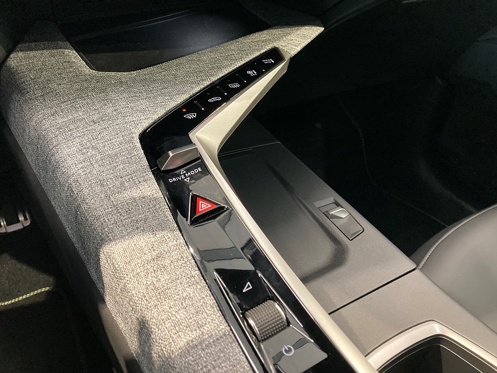 Bild på GT Hybrid 145hk Aut - B-KAMERA,CARPLAY,NAV