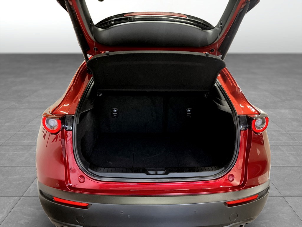 Bild på Sky + Tech Pack 2.0 150hk Aut - B-KAMERA, CARPLAY