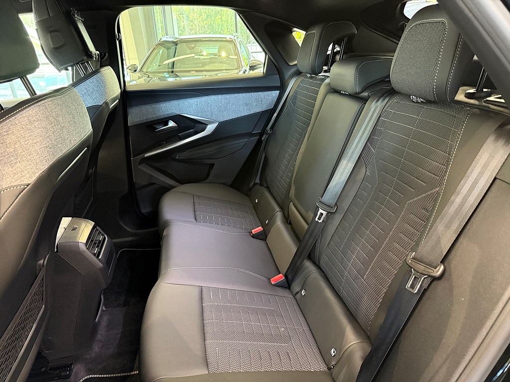 Bild på GT Hybrid 145hk Aut - B-KAMERA, CARPLAY