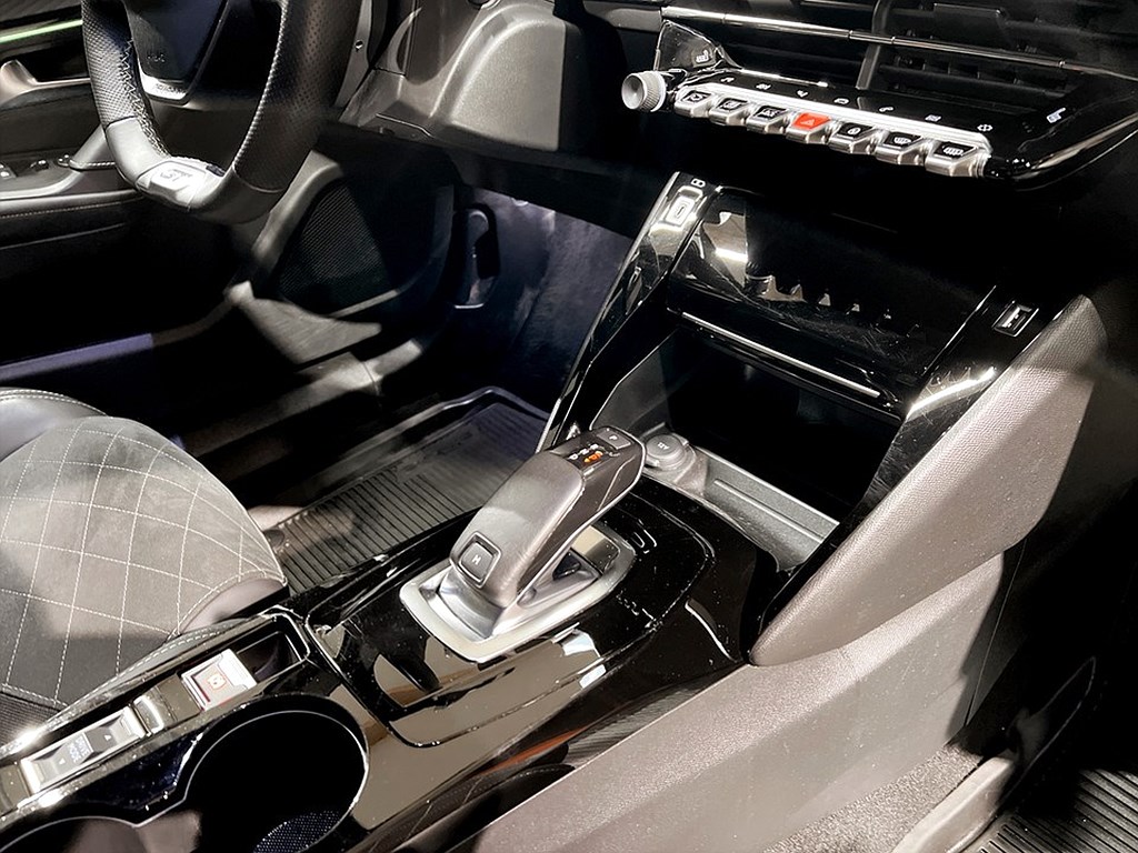 Bild på GT 1.2 PT 155hk Aut - NAV,B-KAMERA,CARPLAY