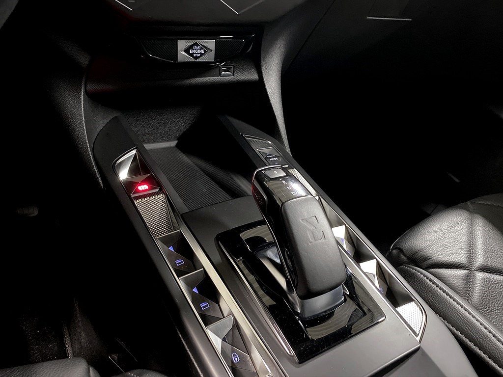 Bild på Exclusive E-Tense 50kWh 136hk Aut - B-KAMERA, EL-STOL