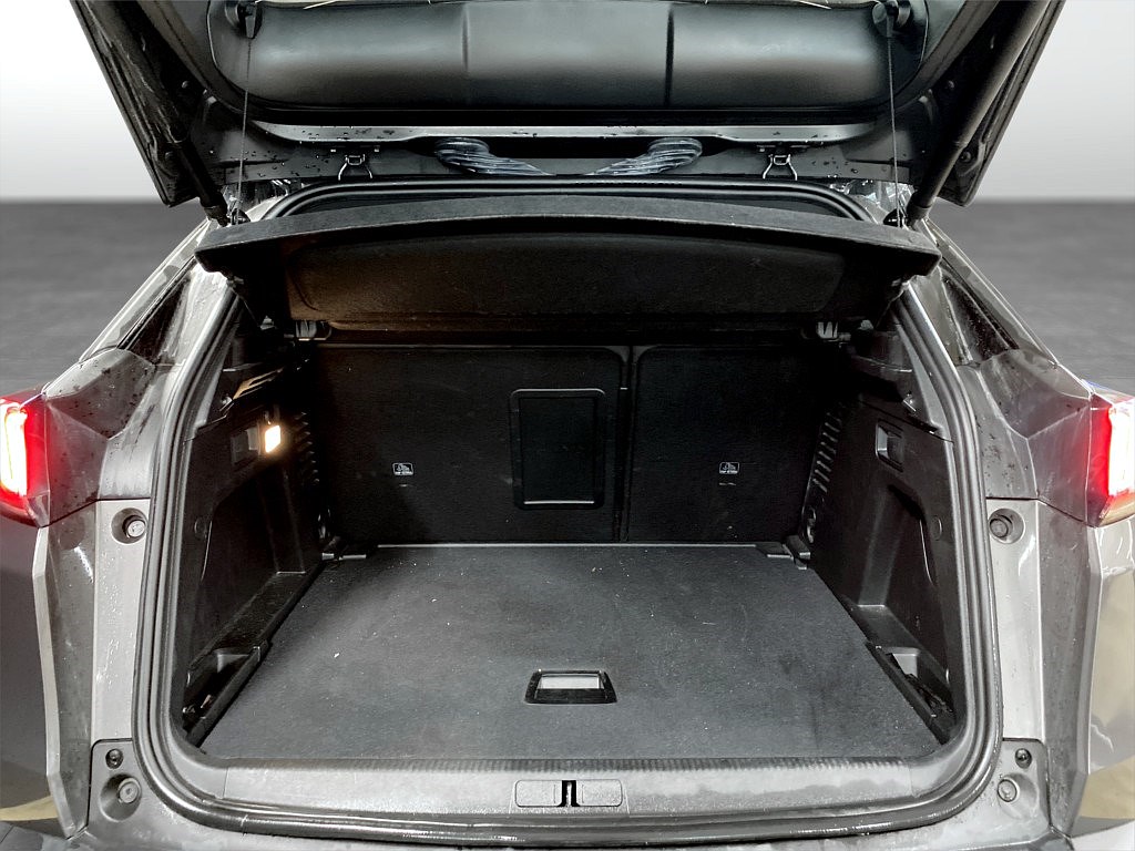 Bild på GT Black Pack 1.2 PT 130hk Aut - B-KAMERA, CARPLAY