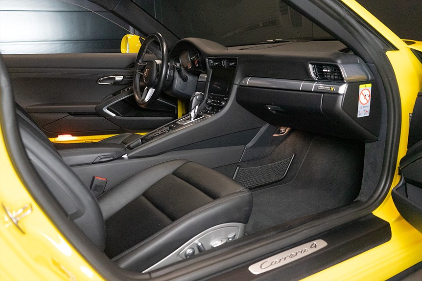 Porsche 911 991.2 Carrera 4 PDK 370hk