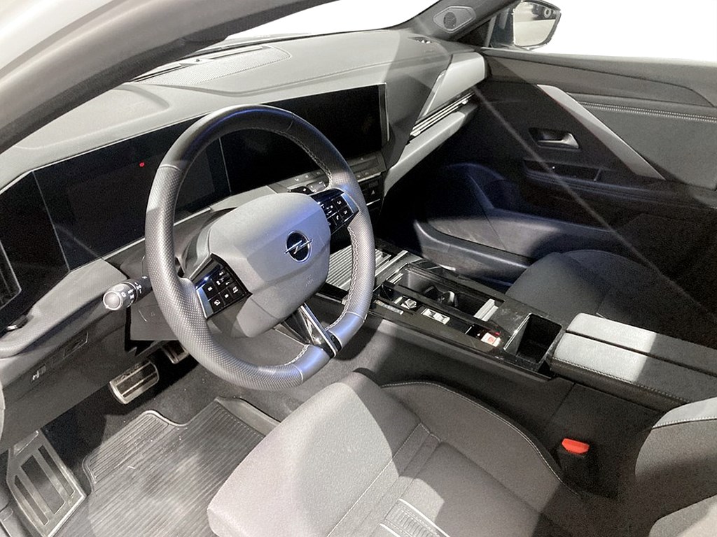 Bild på ST GS 1.2 PT 130hk Aut - 360-KAMERA, CARPLAY