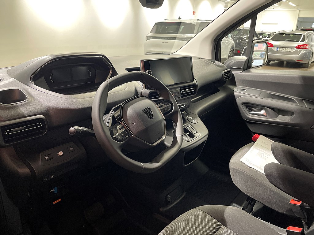 Bild på Crew Cab 1,5 BlueHDi 130hk Aut - EDITION! SERVICE & VINTERHJUL INGÅR!