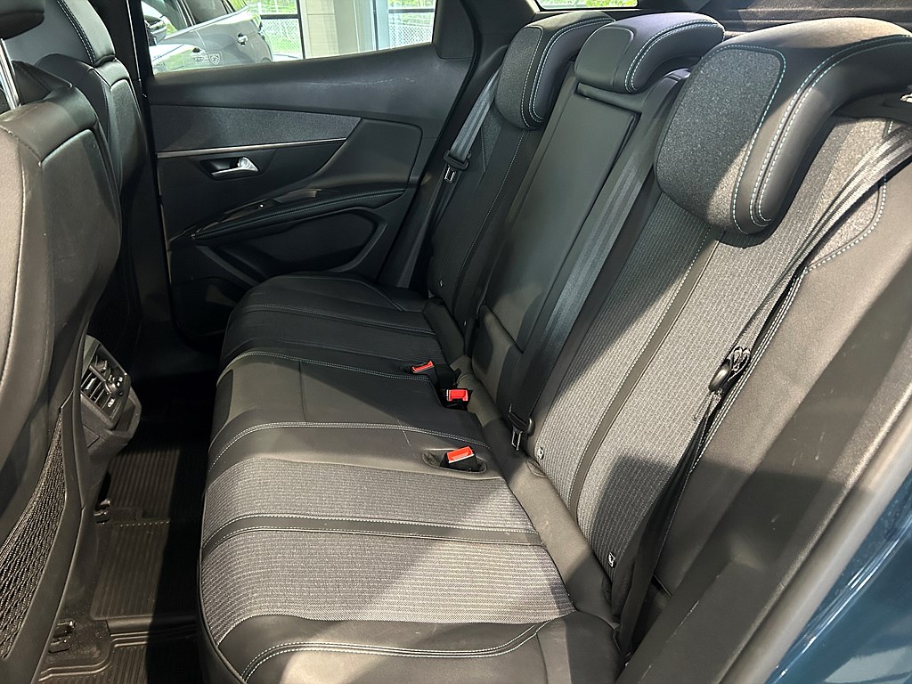 Bild på Allure Pack Hybrid4 300hk Aut AWD - B-KAMERA, CARPLAY