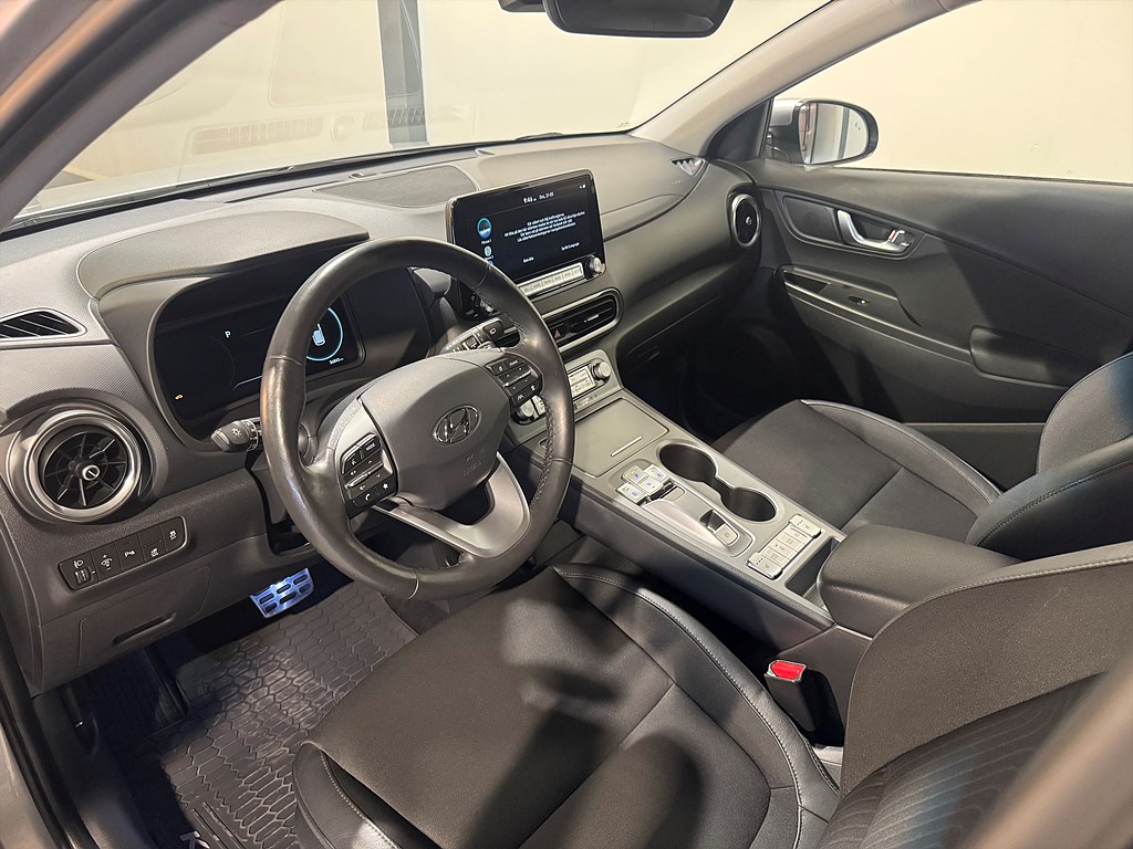Bild på Electric Essential 39kWh 136hk Aut - B-KAMERA, CARPLAY