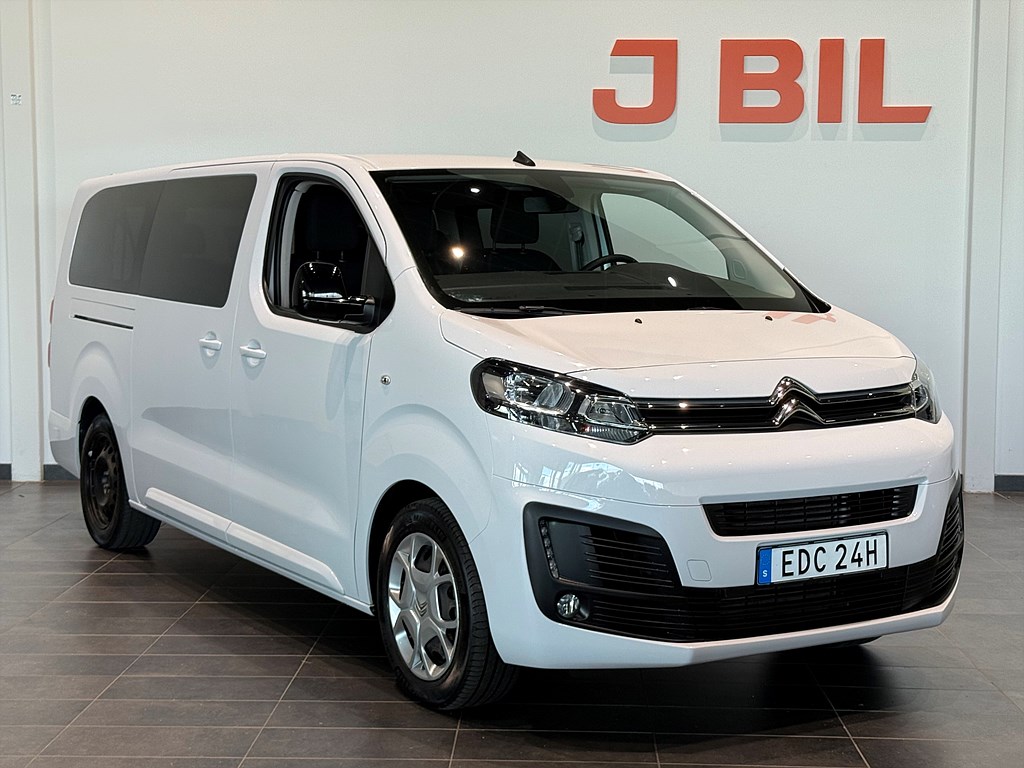 Bild på FEEL 75kWh 136hk L3- 9-SITS, B-KAMERA