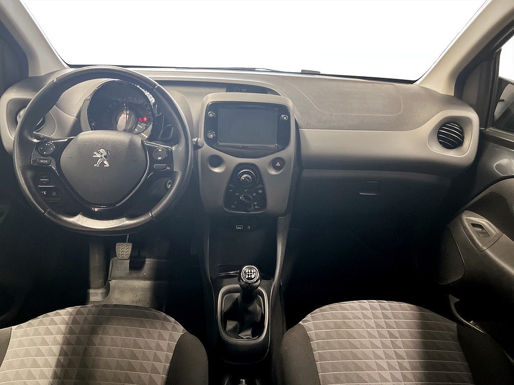 Bild på 5D Active 1.0 72hk - B-KAMERA, CARPLAY