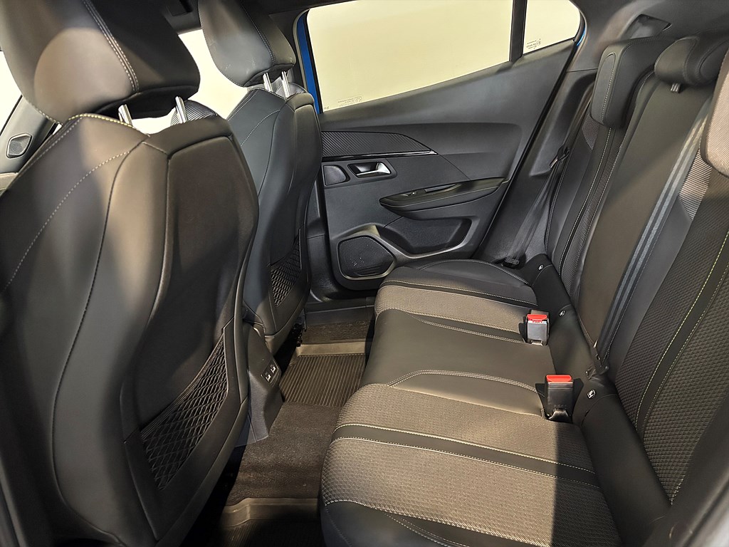Bild på GT 1.2 PT 130hk Aut - B-KAMERA, CARPLAY, NAV