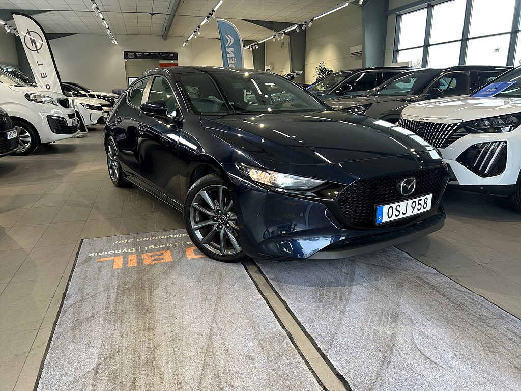 Bild på Hatchback Sky 2.0 SKYACTIVE-G M Hybrid 150hk Aut - B-KAMERA, CARPLAY, NAVI