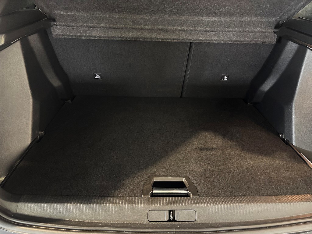 Bild på GT 1.2 PT 130hk Aut - B-KAMERA, CARPLAY, NAV
