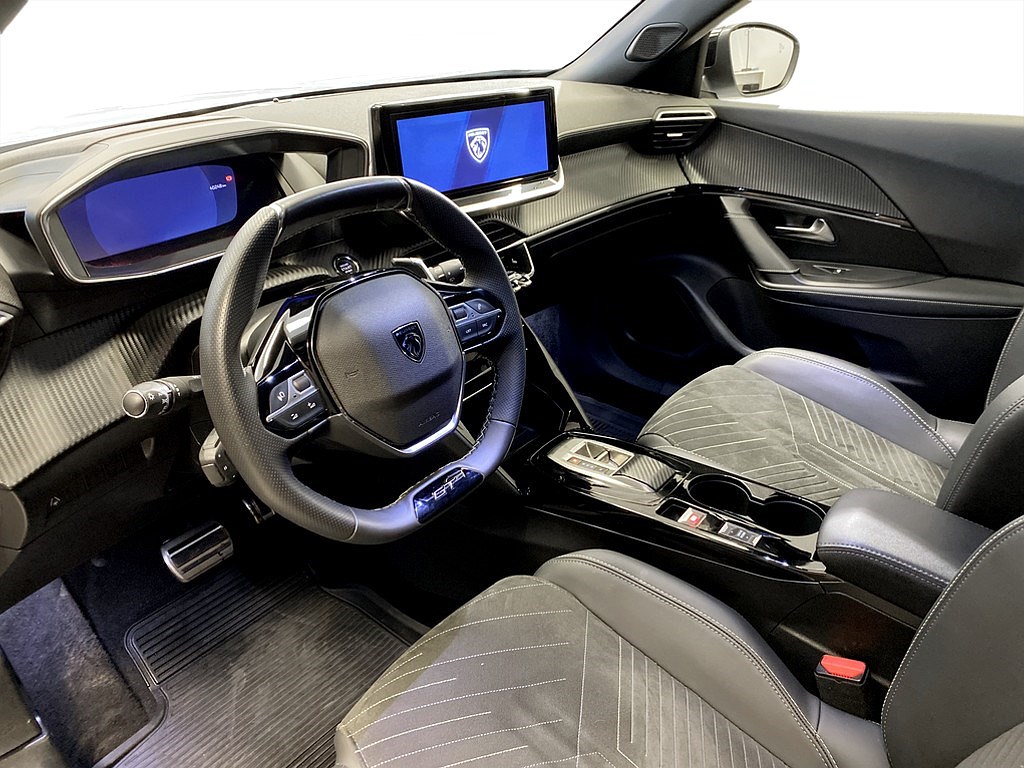 Bild på GT 1.2 PT 130hk Aut - 360-KAMERA, CARPLAY, NAVI